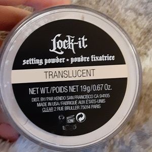 KVD kat von d lock it setting powder